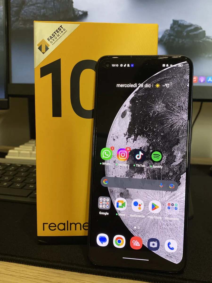 Recensione Recensione Realme 10: lo smartphone economico da battere