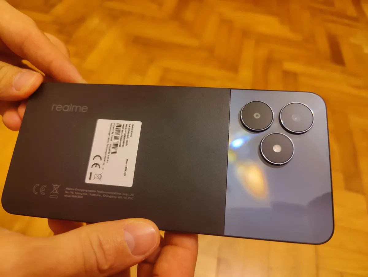 Recensione Recensione Realme C51: lo smartphone economico con ricarica 33W
