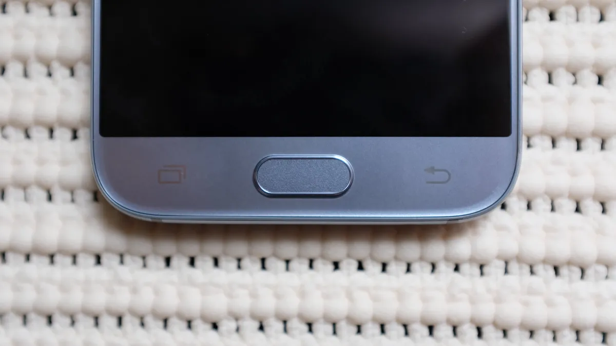 Samsung Galaxy J5 2017: Un Compagno Elegante e Affidabile