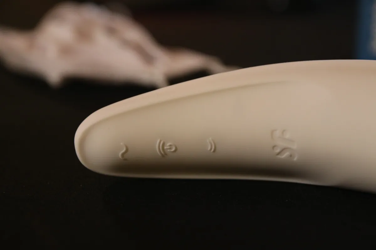 Recensione Recensione Satisfyer Curvy 2+: Un vibratore smart intrigante