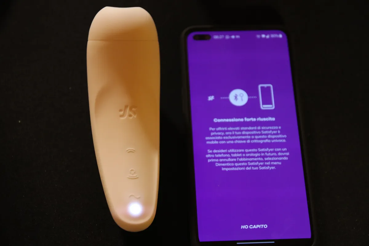 Recensione Recensione Satisfyer Curvy 2+: Un vibratore smart intrigante