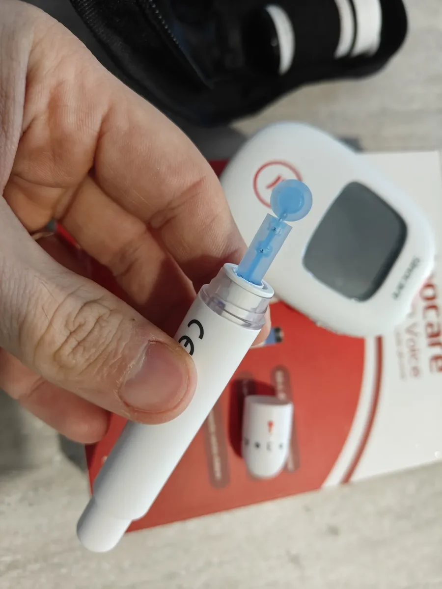 Recensione Recensione Sinocare Safe AQ Voice: kit glicemia semplice e vocale