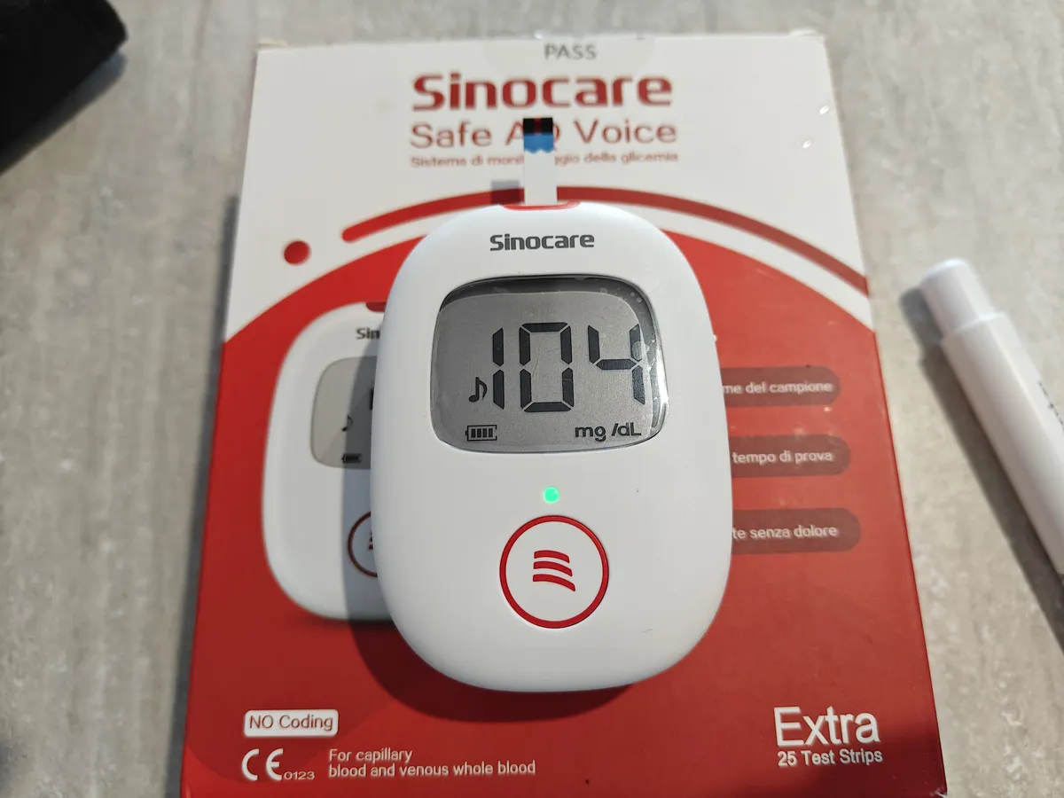 Recensione Recensione Sinocare Safe AQ Voice: kit glicemia semplice e vocale