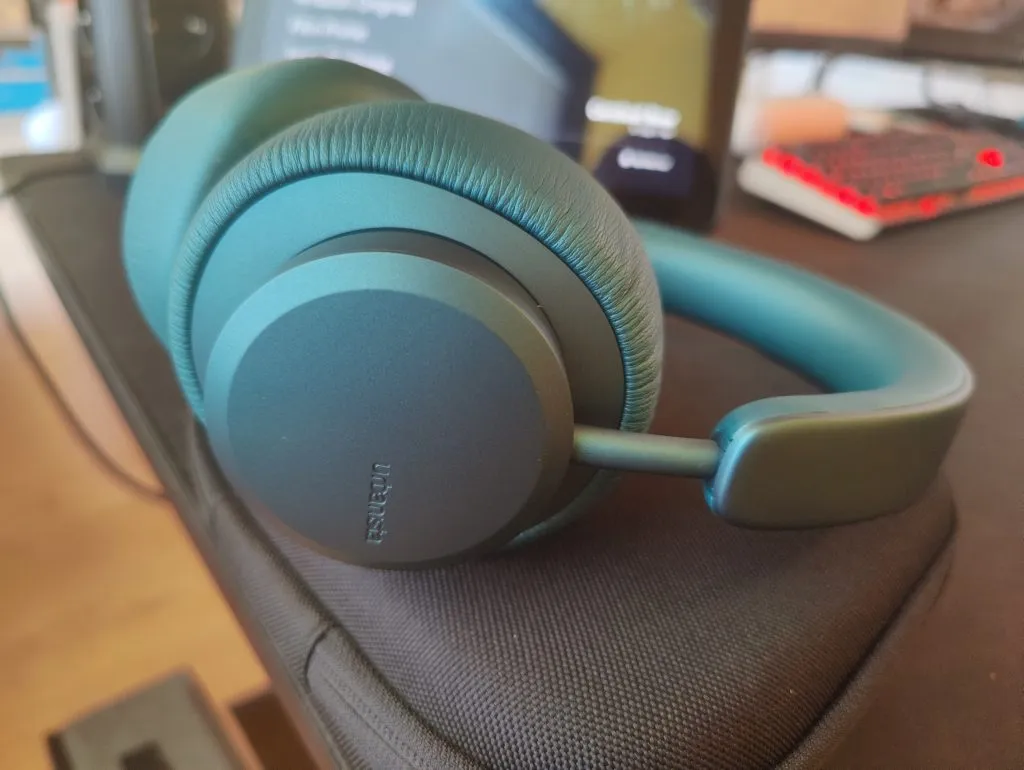Recensione Recensione Urbanista Miami: cuffie ANC con stile e super autonomia
