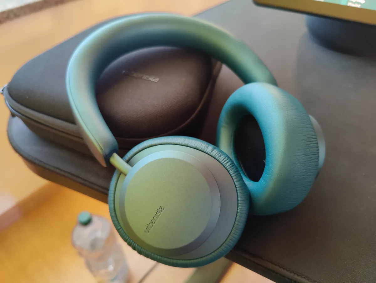 Recensione Recensione Urbanista Miami: cuffie ANC con stile e super autonomia