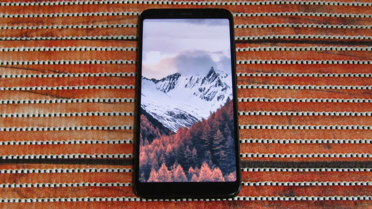 Xiaomi Mi A2: un buon medio gamma con Android One e prestazioni solide