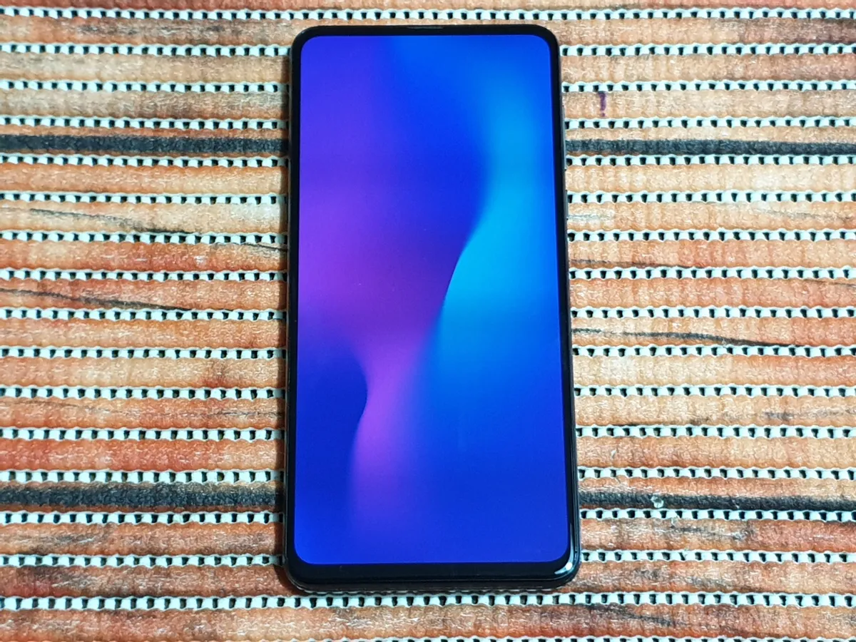 Xiaomi Mi Mix 3: Eleganza e Innovazione, ma con Alcuni Limiti