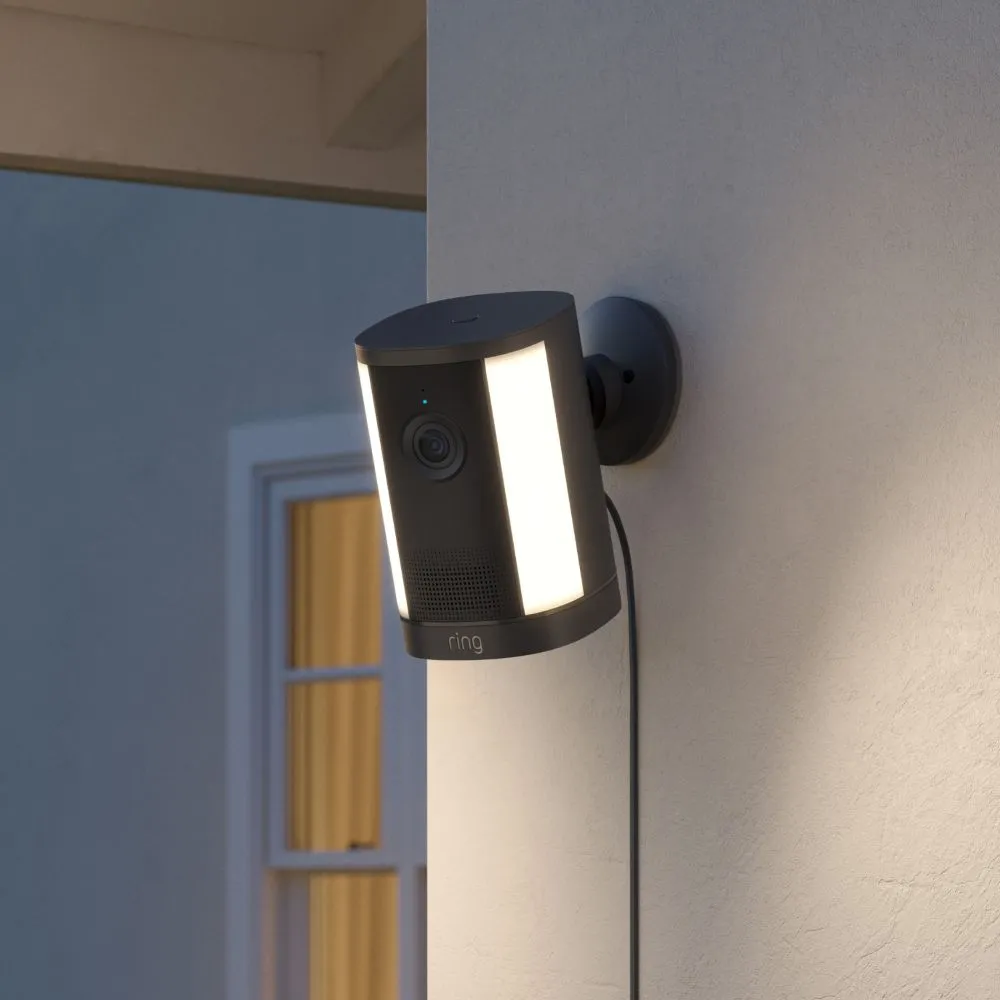 Ring annuncia quattro nuove videocamere 4K e la Pan-Tilt Indoor Cam