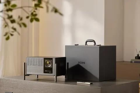 Recensione XGIMI Lancia la Serie TITAN Noir in Italia: Proiettori Laser 4K Premium