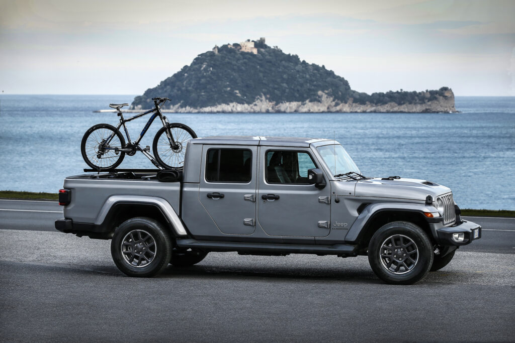 Una foto del nuovo pickup Jeep Gladiator