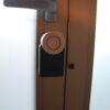 Una foto di Smart Lock 2.0 applicato alla porta