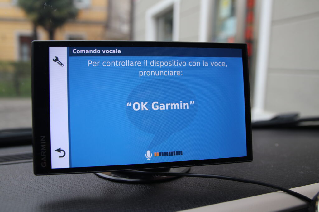 Controllo vocale integrato