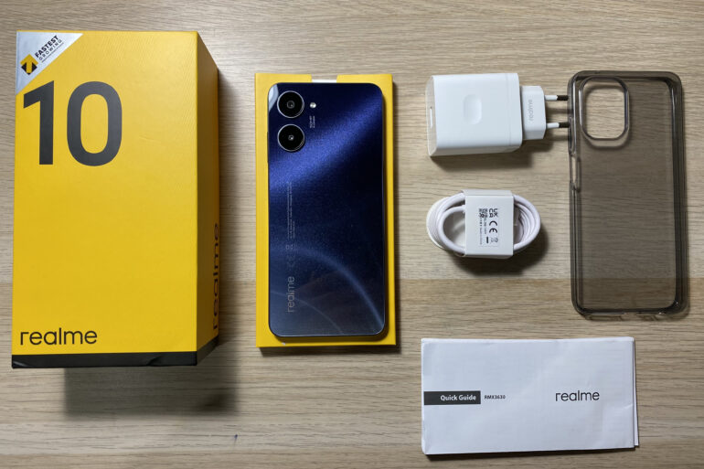 Il contenuto della confezione di Xiaomi Realme 10